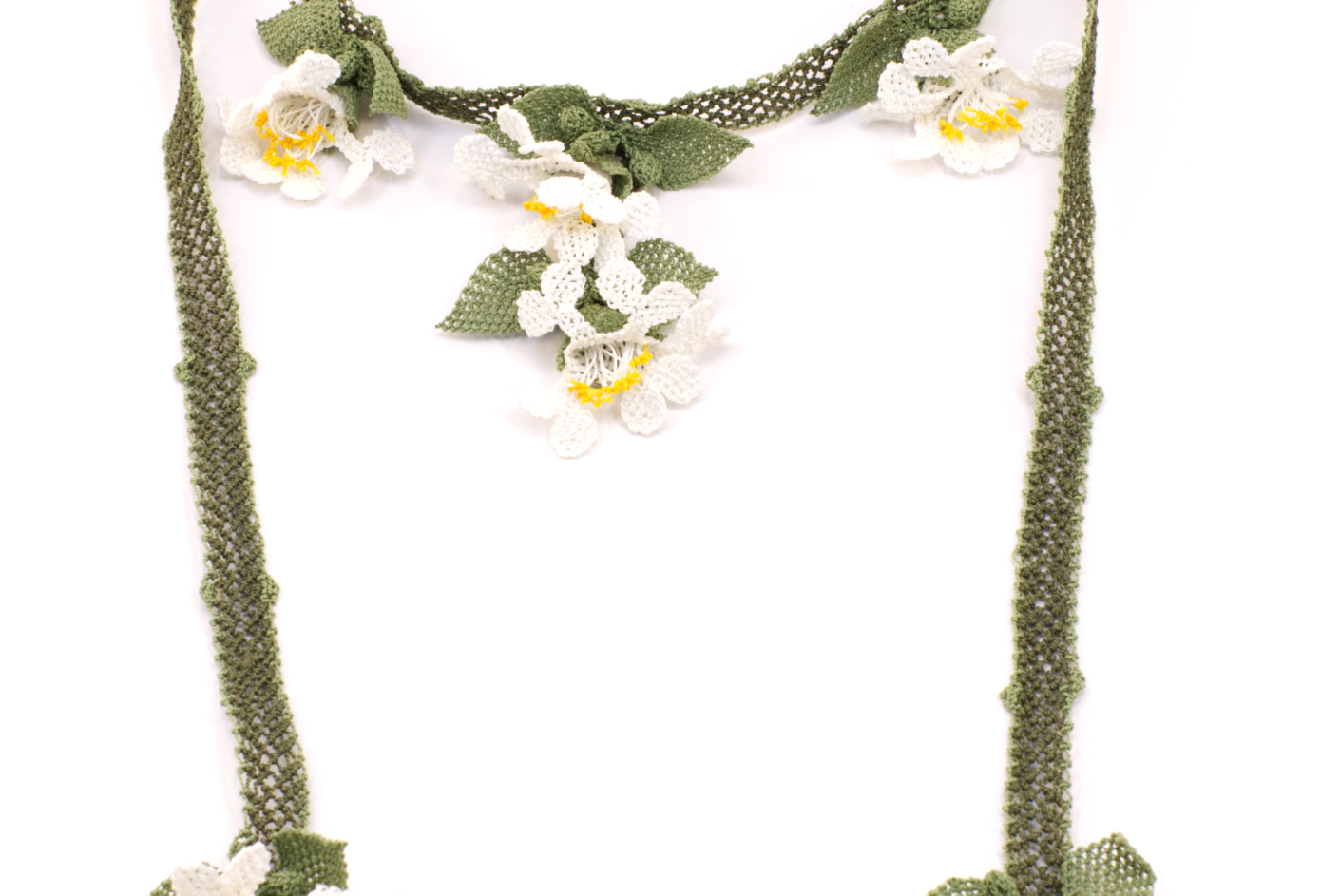 White Flower Handmade Silk Necklace
